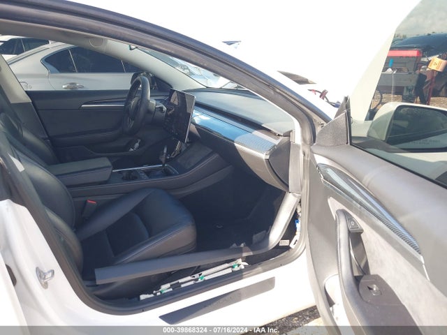 2022 TESLA MODEL 3 5YJ3E1EA3NF193677 Photo 4