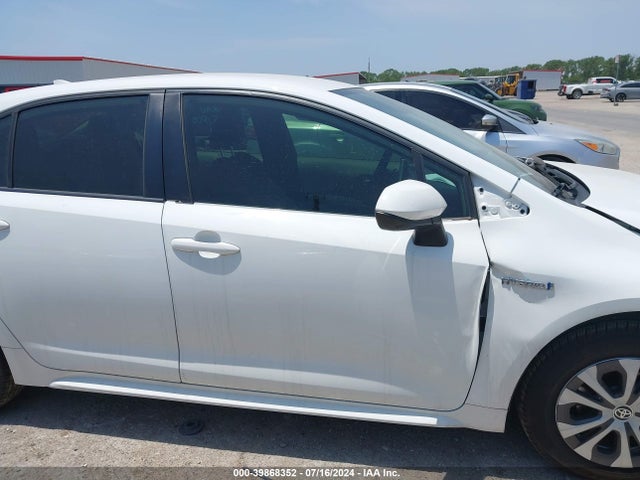 Toyota Corolla Hybrid Le 2021 JTDEAMDE4MJ020056 Image 14