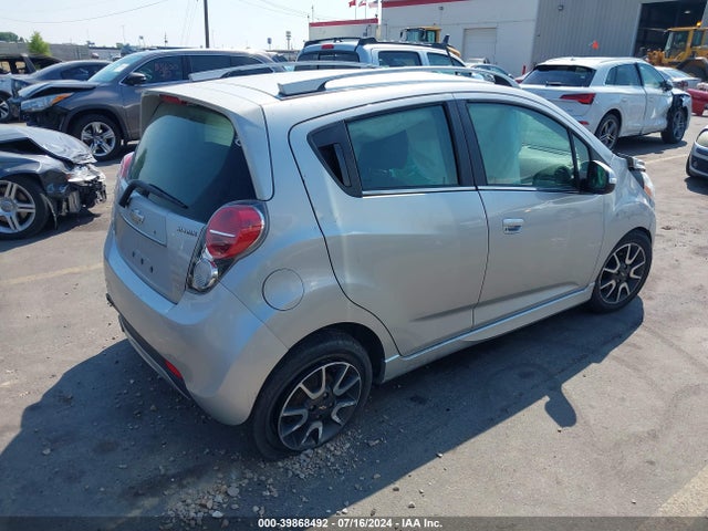 Chevrolet Spark 2lt Cvt 2015 KL8CF6S98FC791825 Image 4