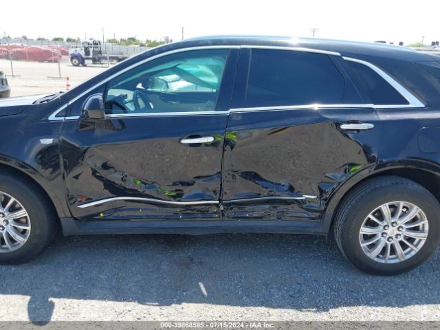 1GYKNARS9HZ310928 Cadillac Xt5 Standard