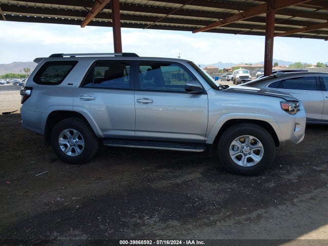 Toyota 4RUNNER SR5 2023 JTEEU5JR5P5302851 Image 13