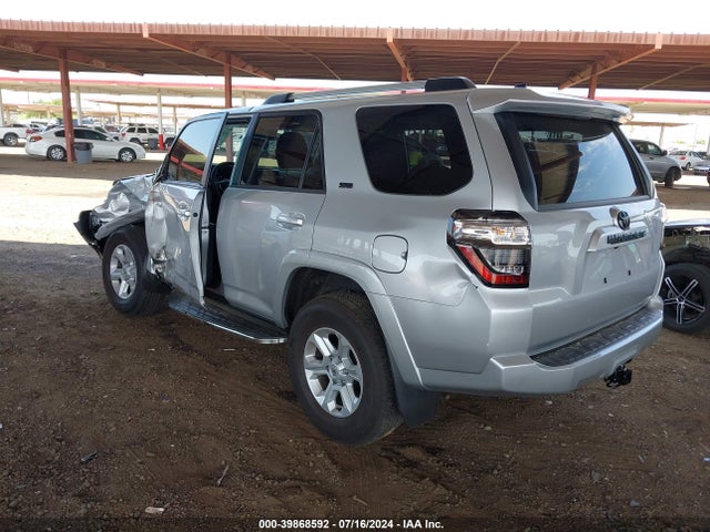 Toyota 4RUNNER SR5 2023 JTEEU5JR5P5302851 Image 3