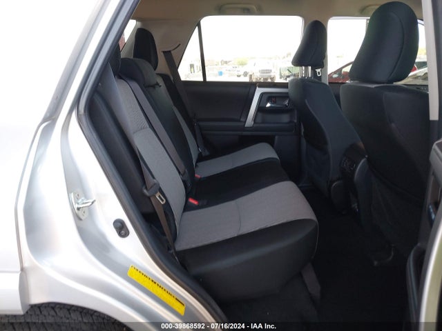 Toyota 4RUNNER SR5 2023 JTEEU5JR5P5302851 Image 8