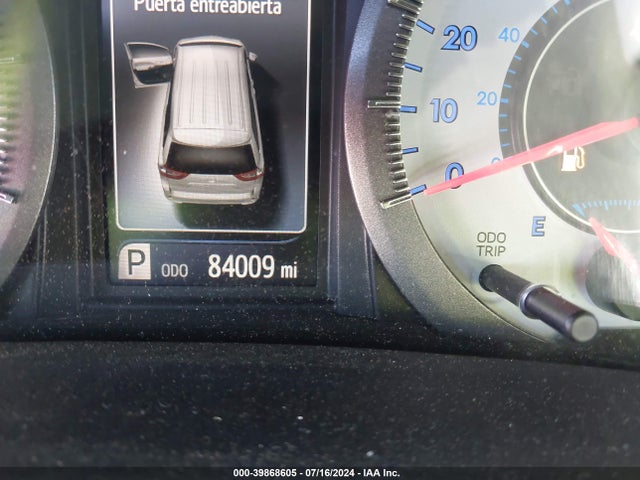 5TDXK3DC9GS719673 Toyota Sienna Se Premium 8 Passenger