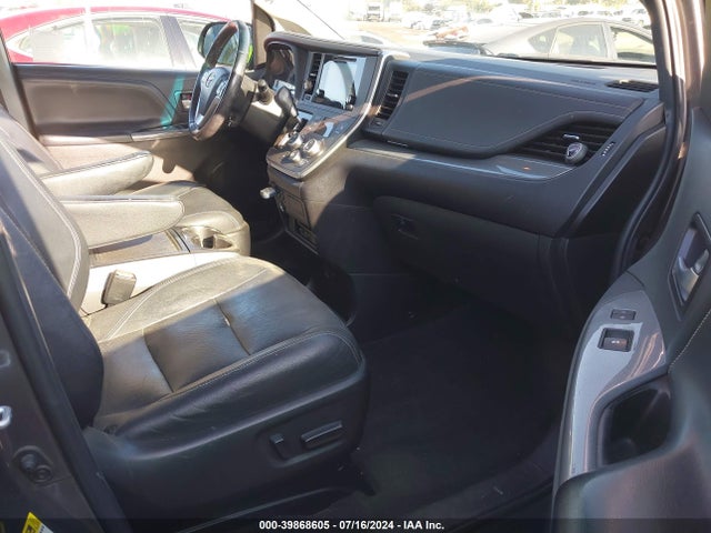 5TDXK3DC9GS719673 Toyota Sienna Se Premium 8 Passenger