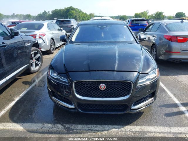 SAJBD4BV0HCY32852 Jaguar Xf 35t Premium