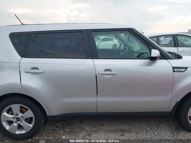 KIA Soul 2018 KNDJN2A22J7621203 Image 13