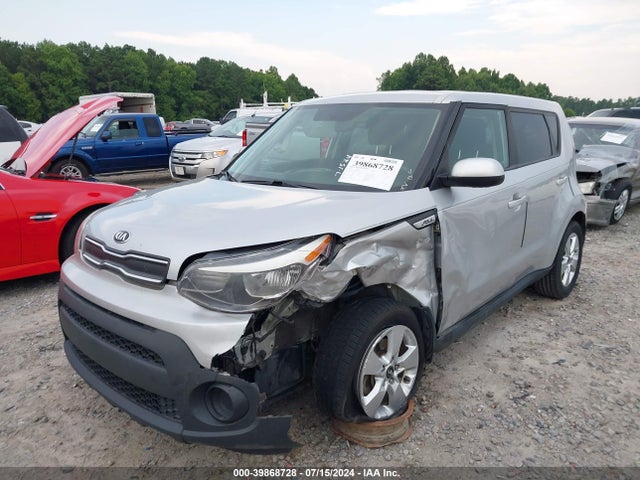 KIA Soul 2018 KNDJN2A22J7621203 Image 2
