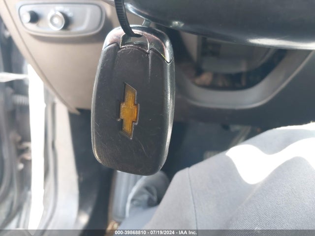 Chevrolet EQUINOX LT 2018 2GNAXSEV7J6133046 Image 11