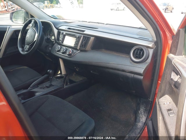 Toyota RAV4 LE 2015 2T3BFREV3FW232631 Image 5