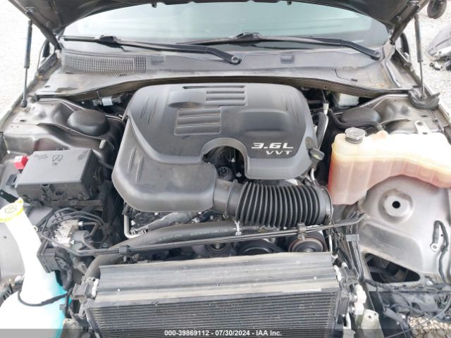 2C3CDXBG3LH211590 Dodge Charger Sxt Rwd
