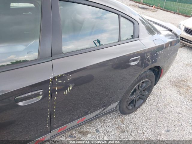 2C3CDXBG3LH211590 Dodge Charger Sxt Rwd