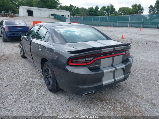 2C3CDXBG3LH211590 Dodge Charger Sxt Rwd