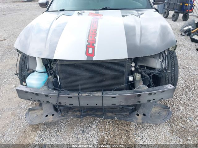 2C3CDXBG3LH211590 Dodge Charger Sxt Rwd