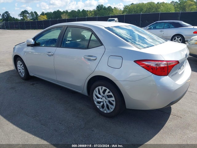 Toyota COROLLA LE 2017 5YFBURHE9HP728743 Image 3