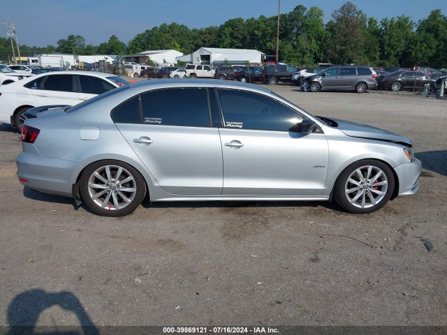 3VW167AJ2GM291608 Volkswagen Jetta 1.4t S