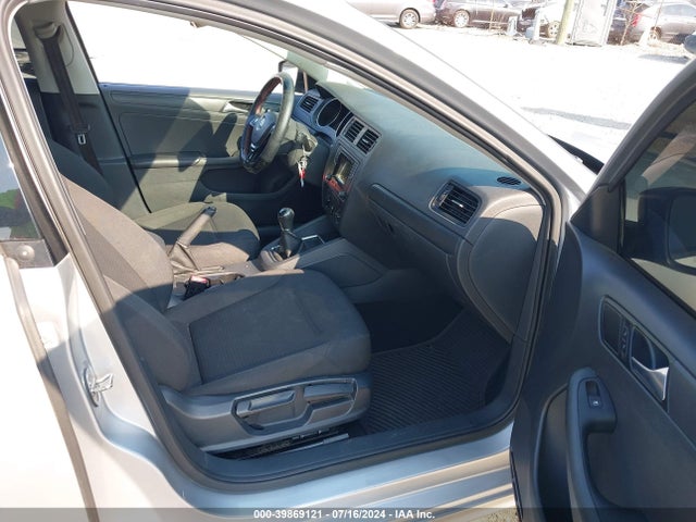 3VW167AJ2GM291608 Volkswagen Jetta 1.4t S