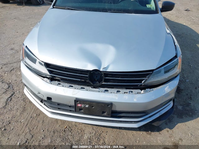 3VW167AJ2GM291608 Volkswagen Jetta 1.4t S