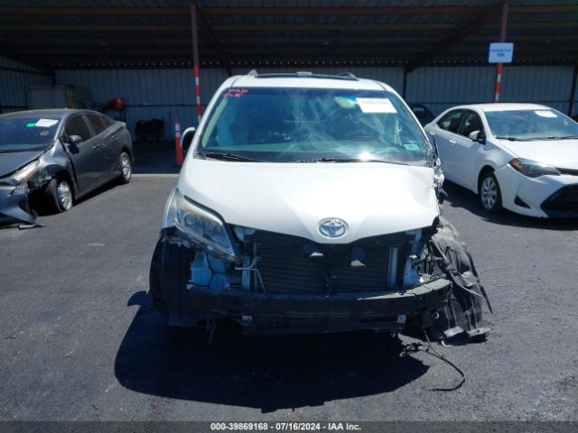5TDYK3DC5FS629598 Toyota Sienna Limited 7 Passenger