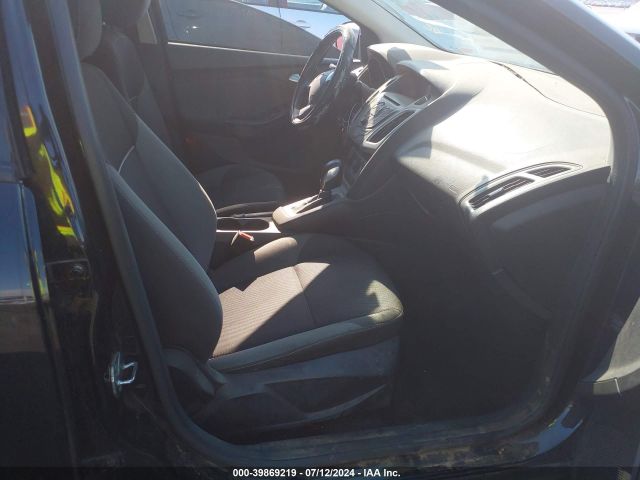1FADP3F28EL442317 Ford FOCUS SE
