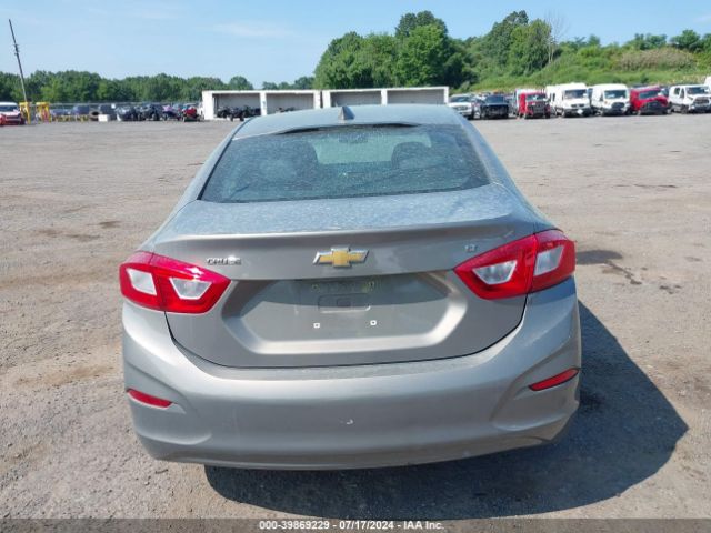 1G1BE5SM9H7122004 Chevrolet Cruze Lt Auto