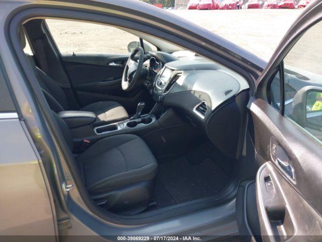 1G1BE5SM9H7122004 Chevrolet Cruze Lt Auto