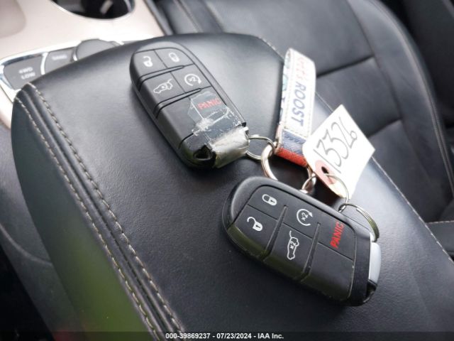 1C4RJFCTXFC905611 Jeep Grand Cherokee Overland