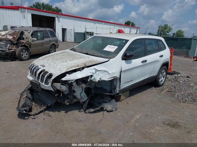 1C4PJMAB5FW661516 Jeep Cherokee Sport