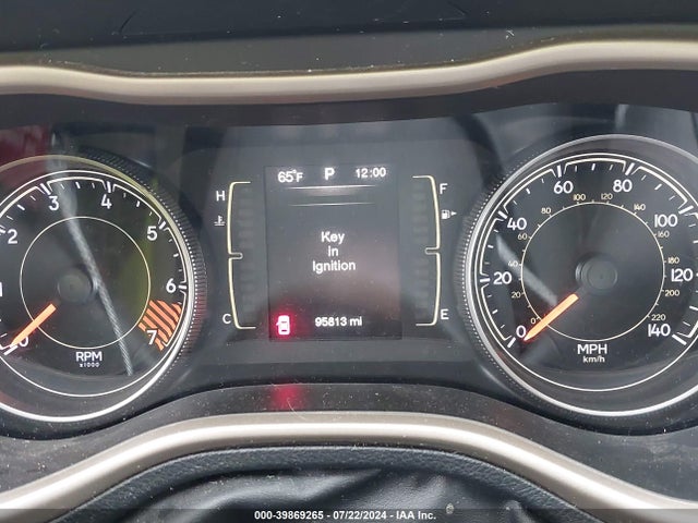 1C4PJMAB5FW661516 Jeep Cherokee Sport