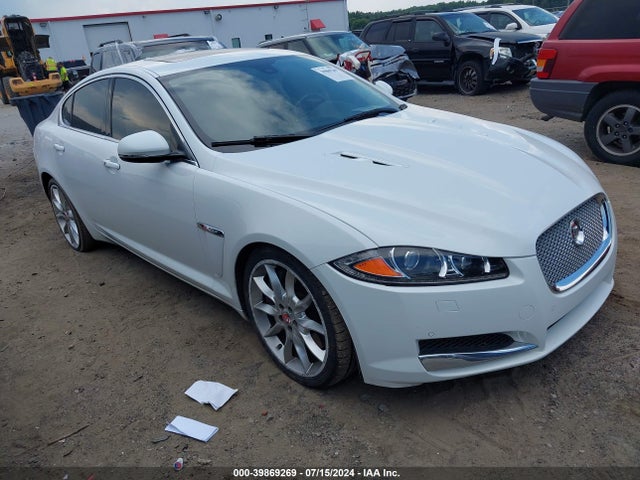 2015 JAGUAR XF SAJWA0HP3FMU67117 Photo 0