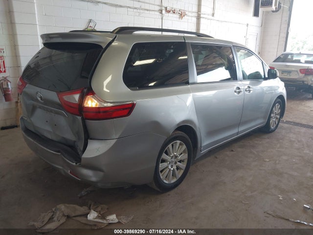 Toyota Sienna Xle 7 Passenger 2015 5TDDK3DC9FS109760 Image 4