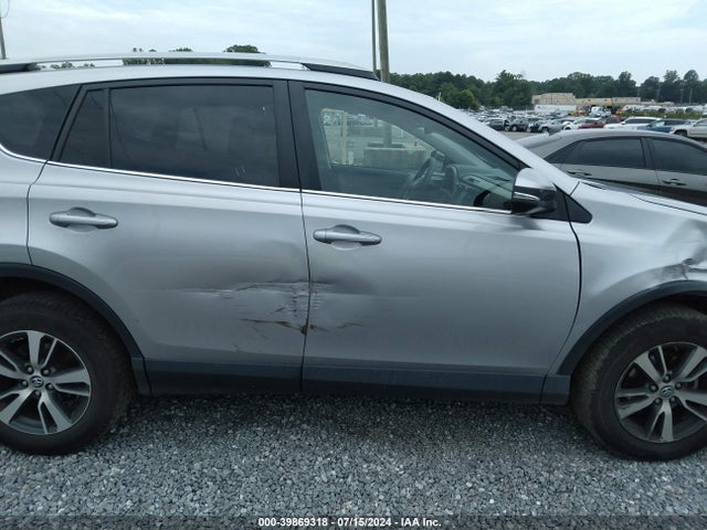 Toyota Rav4 Xle 2017 2T3WFREV3HW360923 Image 14