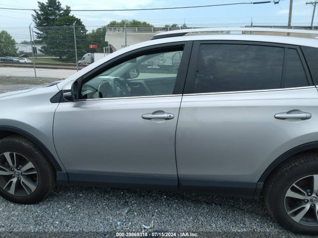 Toyota Rav4 Xle 2017 2T3WFREV3HW360923 Image 15