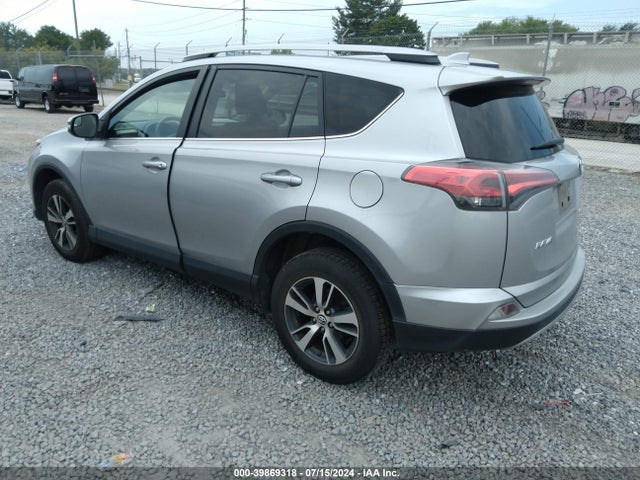 Toyota Rav4 Xle 2017 2T3WFREV3HW360923 Image 3