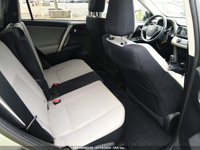 Toyota Rav4 Xle 2017 2T3WFREV3HW360923 Image 8