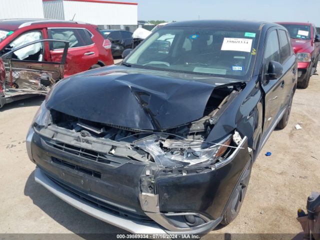 JA4AD3A35JJ004263 Mitsubishi Outlander Se