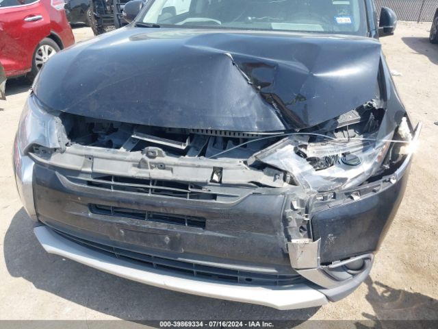 JA4AD3A35JJ004263 Mitsubishi Outlander Se