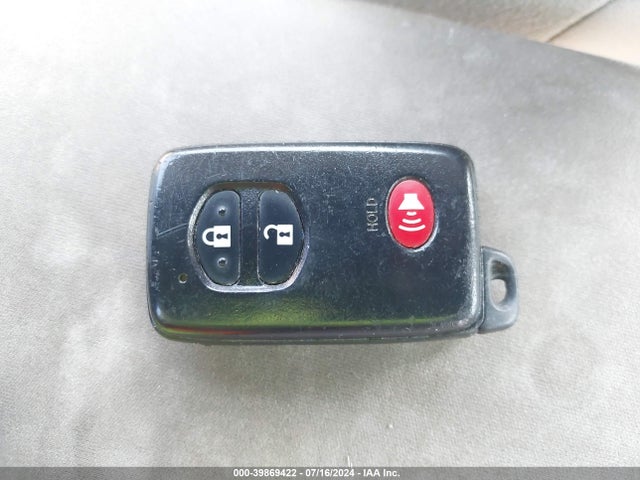 Toyota Prius Two 2014 JTDKN3DUXE1792605 Image 11