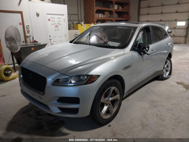 SADCJ2GX9JA236025 Jaguar F-pace 30t Premium