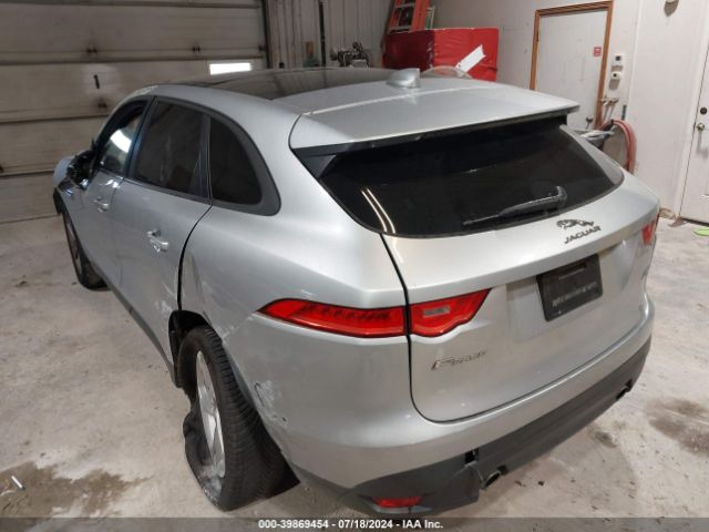 SADCJ2GX9JA236025 Jaguar F-pace 30t Premium