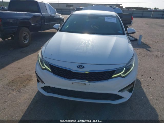 5XXGT4L38KG301068 KIA Optima Lx