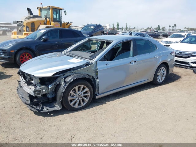Toyota CAMRY LE 2023 4T1C11AK0PU170809 Image 2