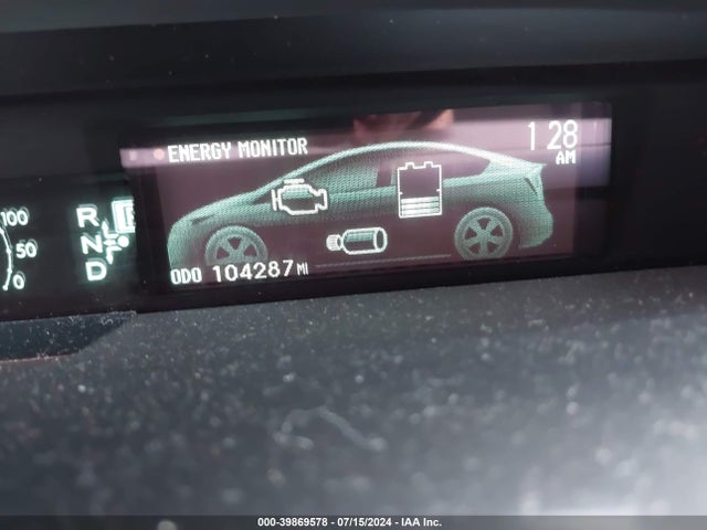 Toyota Prius Two 2015 JTDKN3DU3F1926548 Image 15