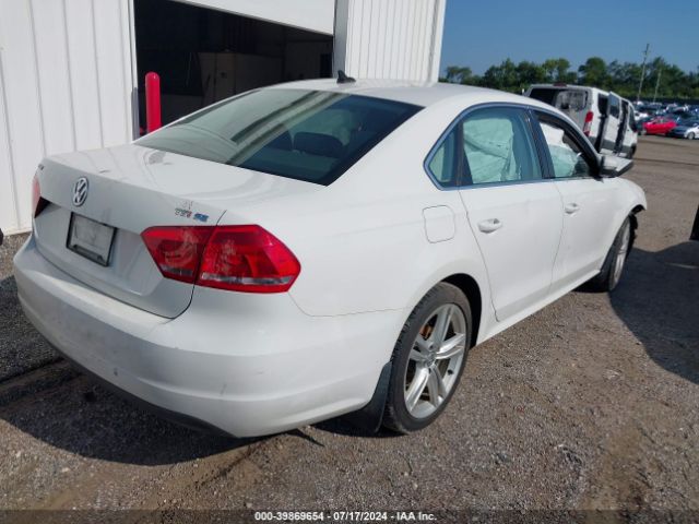 1VWBS7A36EC027033 Volkswagen Passat 1.8t Se