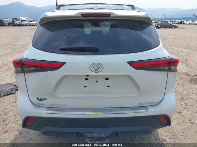 Toyota Highlander Xle 2022 5TDGZRBH2NS237718 Image 16
