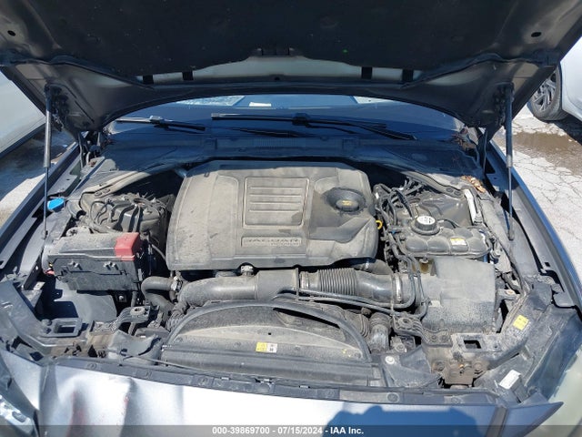 2018 JAGUAR XF SAJBJ4FX3JCY55780 Photo 9