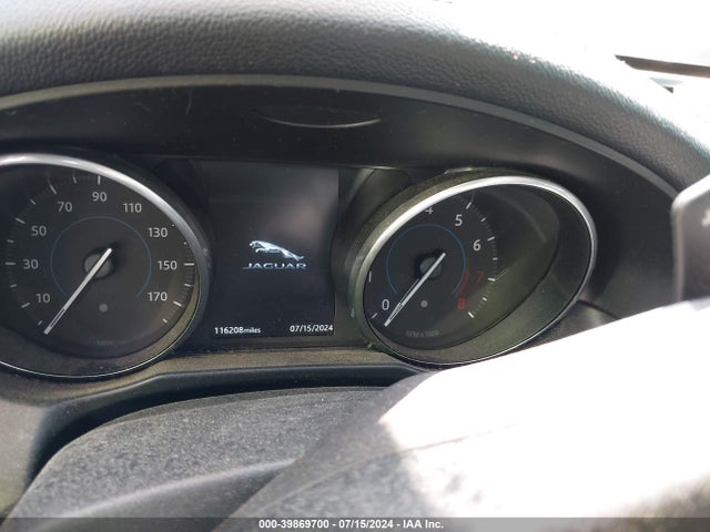 2018 JAGUAR XF SAJBJ4FX3JCY55780 Photo 6