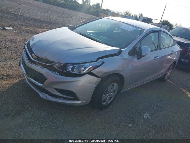 Chevrolet Cruze Ls Auto 2017 1G1BC5SMXH7134118 Image 2