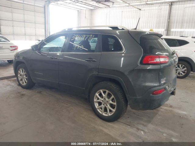1C4PJMCS3GW215217 Jeep Cherokee Latitude