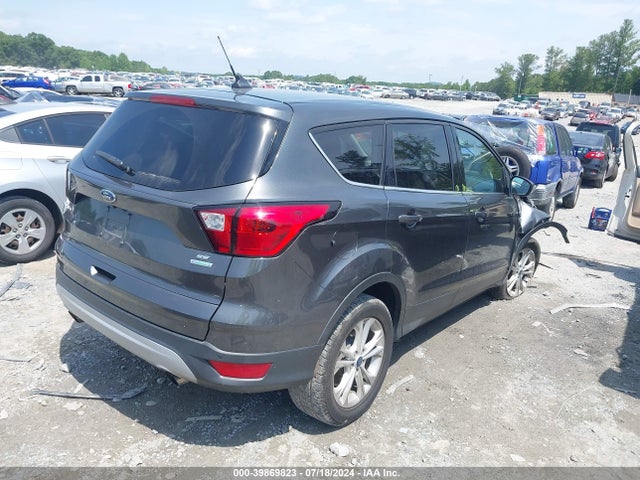 Ford ESCAPE SE 2019 1FMCU0GD1KUA65456 Image 4
